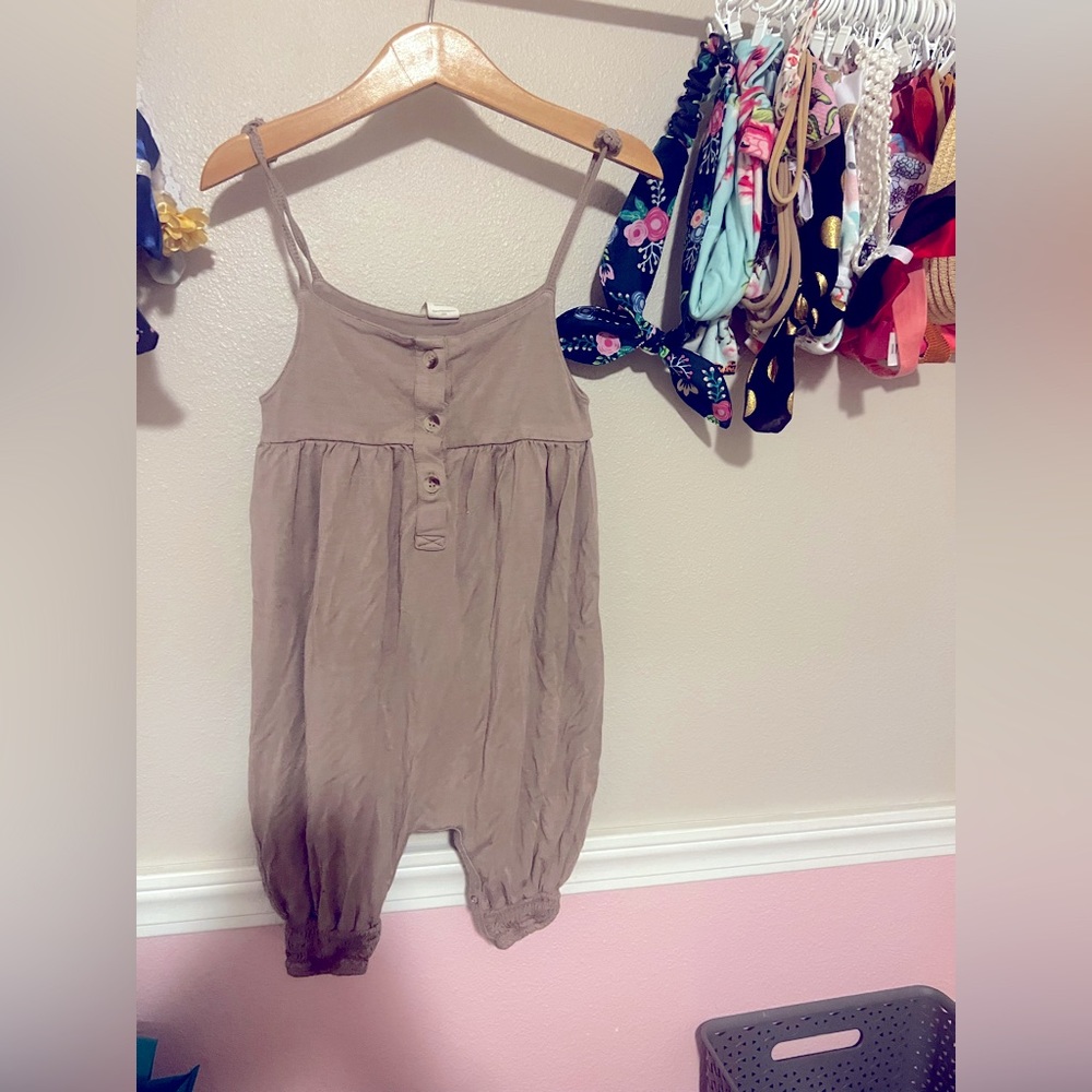 Kate Quinn Tie romper tan bamboo